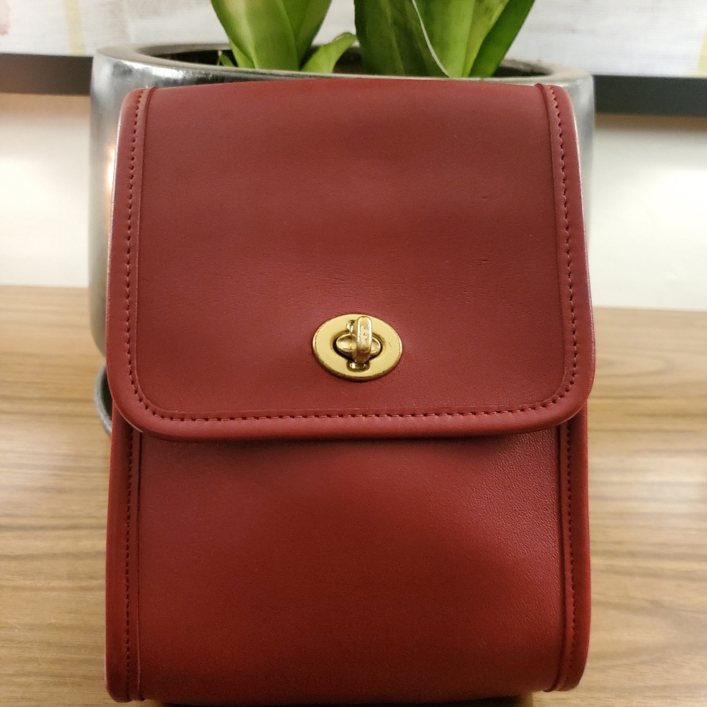 Vintage Coach Red Scooter crossbody